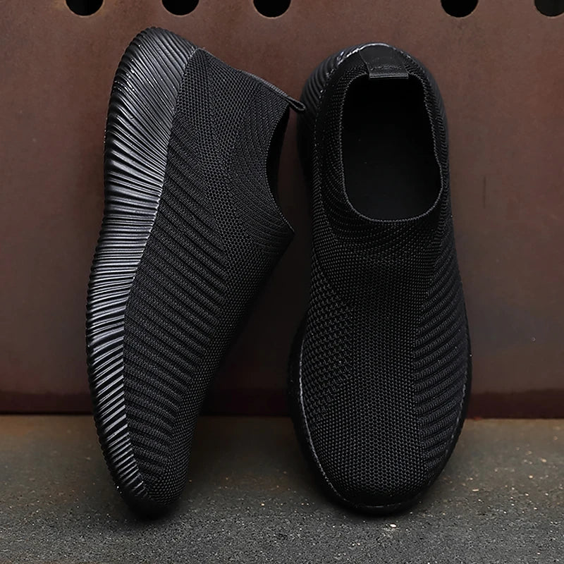 Step into Comfort: Lightweight Slip-On Women’s Sneakers for Effortless Style and Outdoor Adventures
